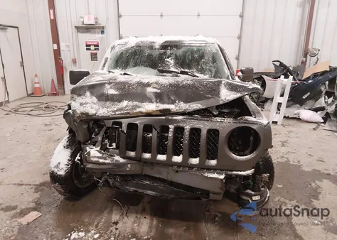 2014 Jeep Patriot Latitude z USA, uszkodzony, nr VIN 1C4NJRFB8ED885063